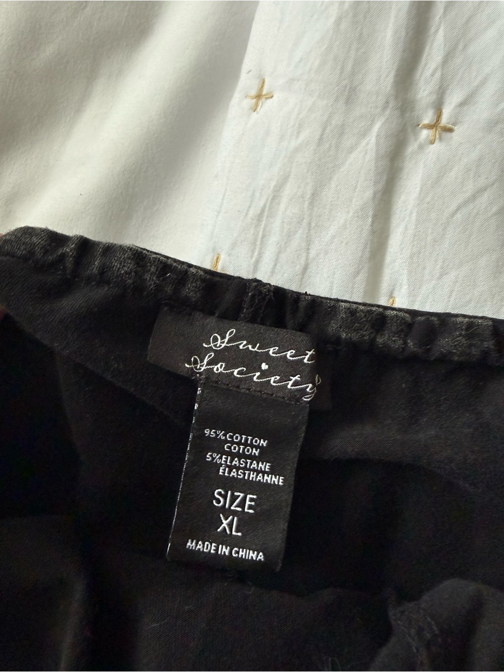 *NWOT* Hot Topic- Black Layered Ruffle Mini Skirt - Picture 2 of 2